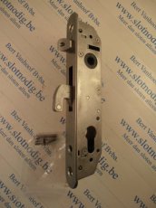 INSERT LOCK WITH 20 MM BACKSET FOR PROFILES OF 40 MM OR MORE Item No. FortyLock